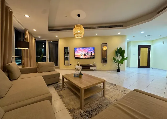 Dubai Marina - Beige Room