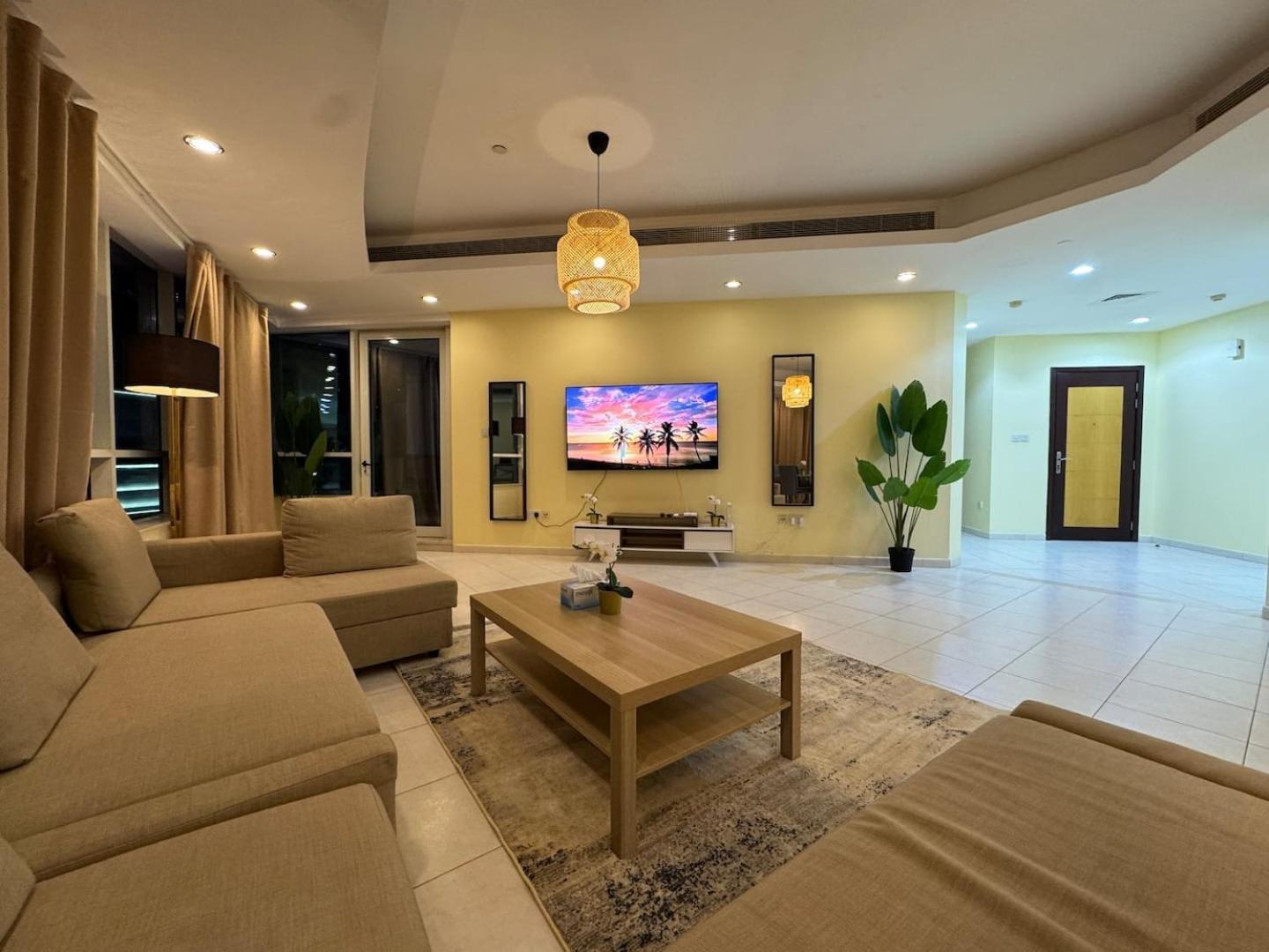 Bed & Breakfast Marina - Beige Dubai